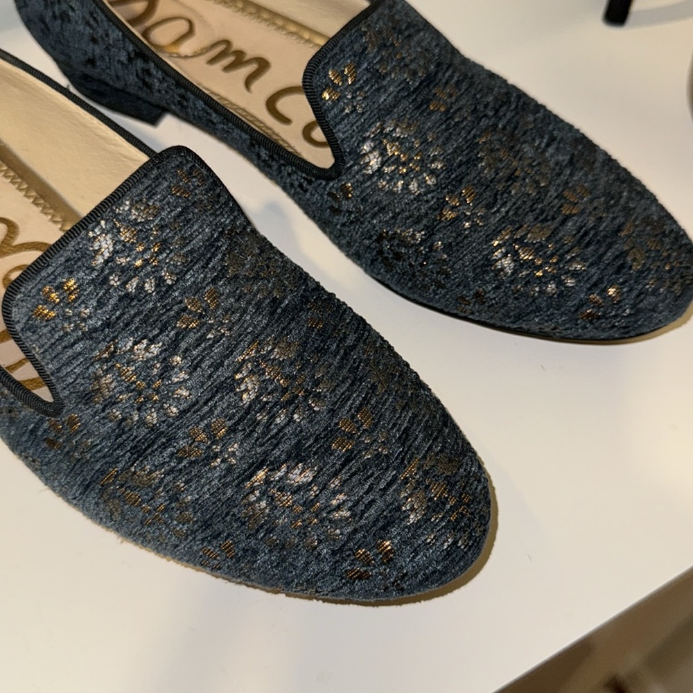 NEW Sam Edelman Jordy Jacquard Embroidered Blue Flats Loafers Size 8 - Picture 2 of 5